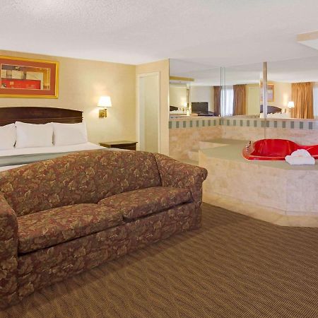 Days Inn By Wyndham Silver Spring Luaran gambar