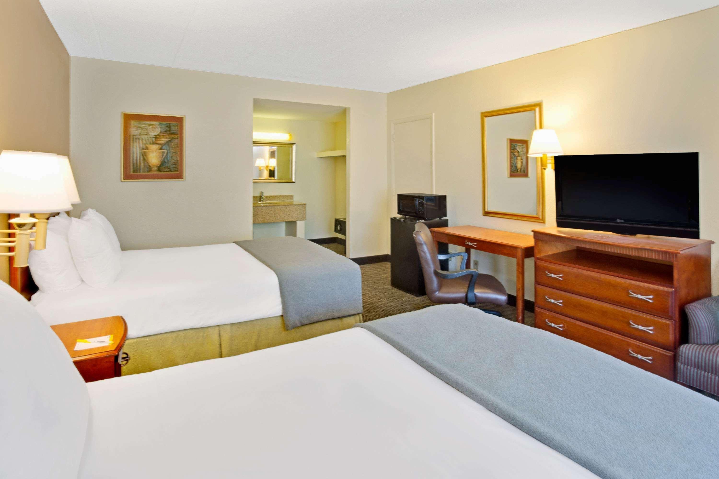 Days Inn By Wyndham Silver Spring Luaran gambar