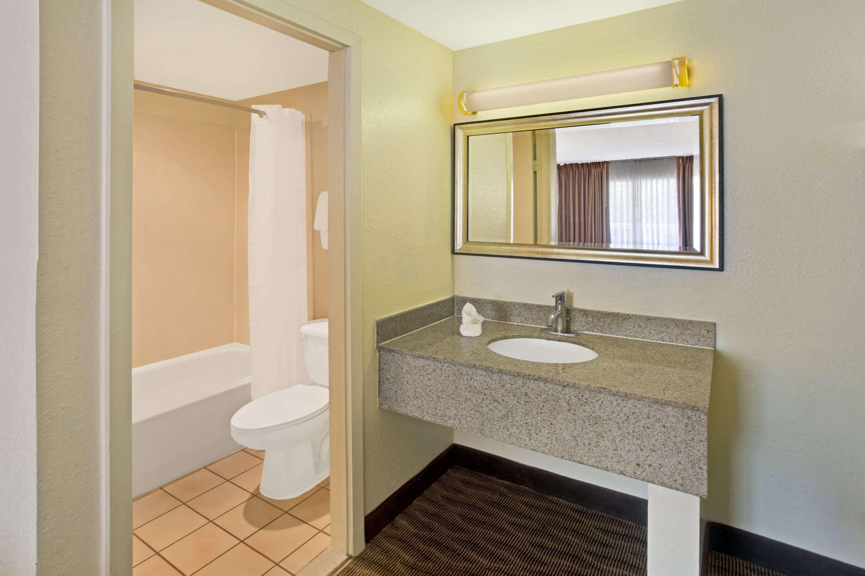 Days Inn By Wyndham Silver Spring Luaran gambar