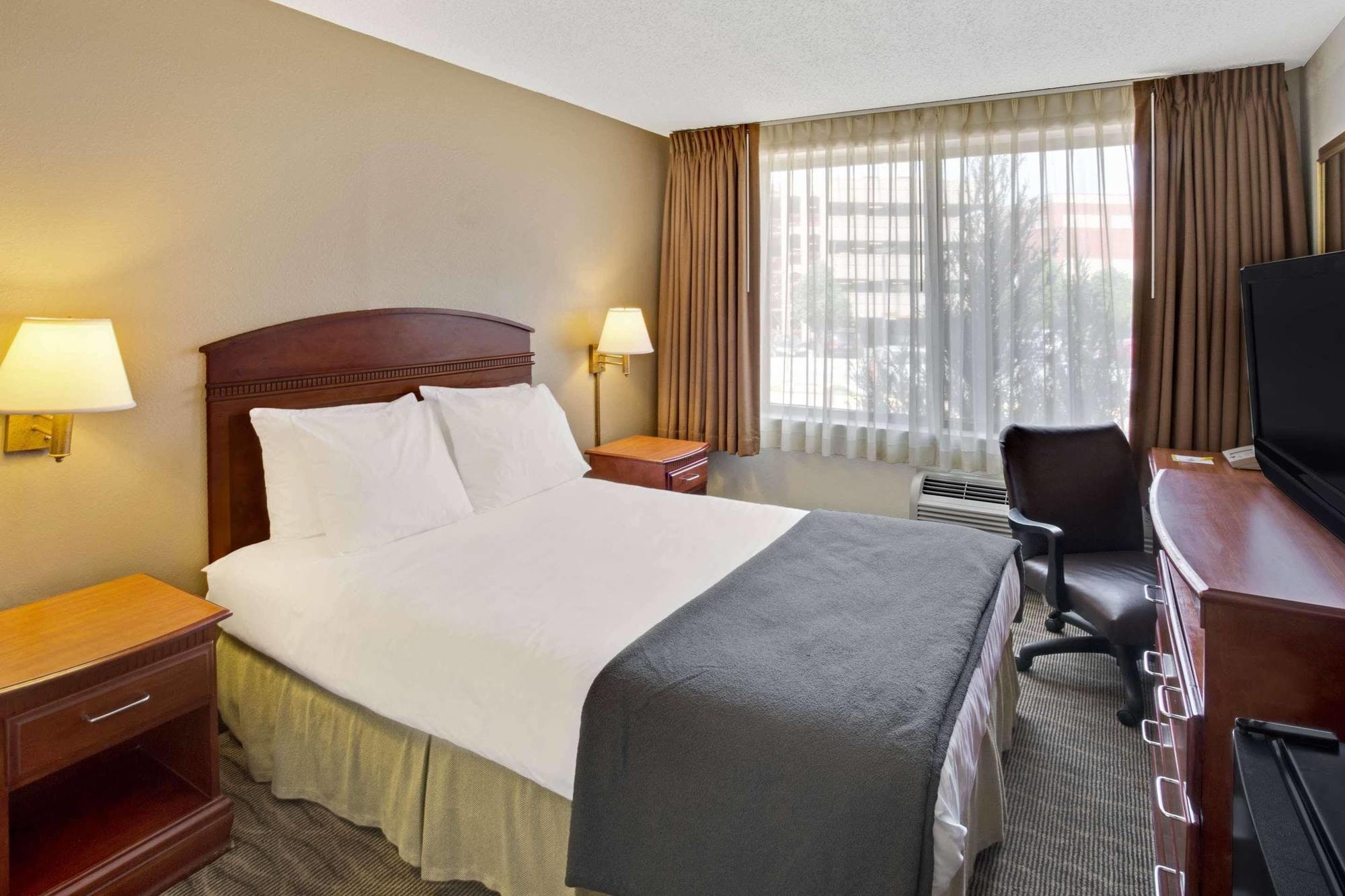 Days Inn By Wyndham Silver Spring Luaran gambar
